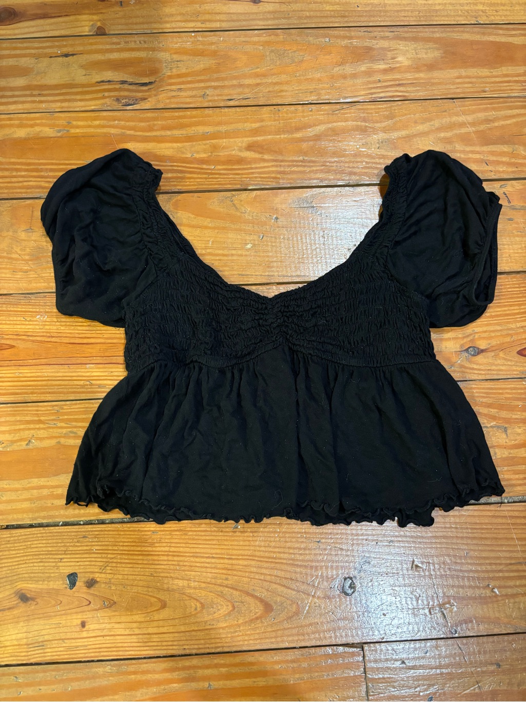 (439) Black Ruffle Top